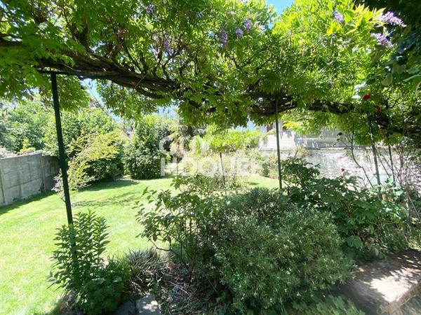 Maison spacieuse 8 pièces à vendre à Goncelin - Rare sur le marché