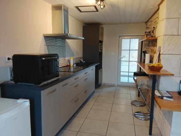 Maison  6 pièce(s)  3 chambre(s)  170 m²