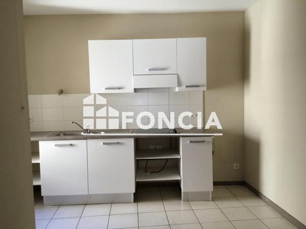 Location Appartement 4 pièces 120.97 m² - 51 AVENUE WILSON Beziers 34500