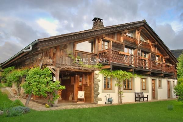 Authentique ferme sayoyarde à vendre proche Combloux