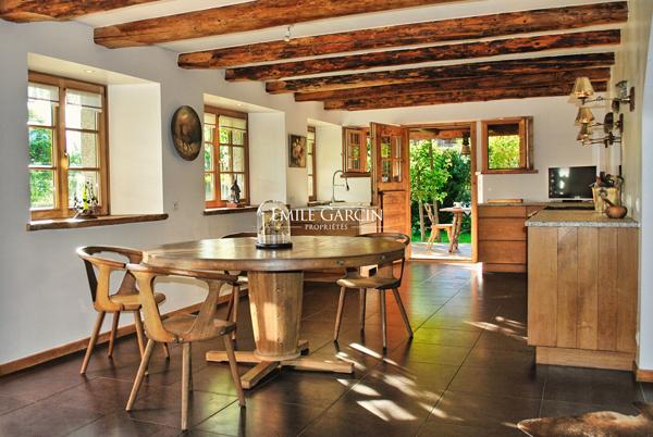 Authentique ferme sayoyarde à vendre proche Combloux
