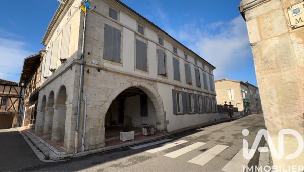 Immeuble à vendre 372 m² Dunes