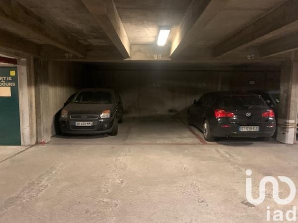 Parking à vendre 45 m² Paris 13