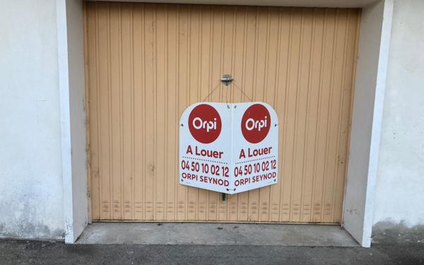 Stationnement à louer    Rumilly