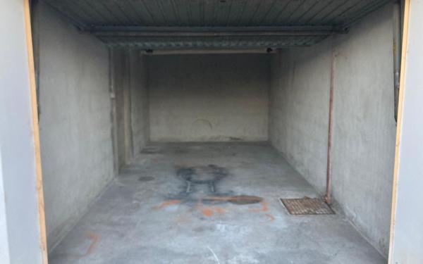 Stationnement à louer    Rumilly