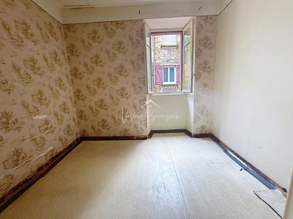 Saint-Affrique (12400) Possibilité de créer 5 ou 6 appartements !