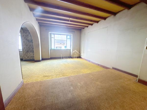 Saint-Affrique (12400) Possibilité de créer 5 ou 6 appartements !