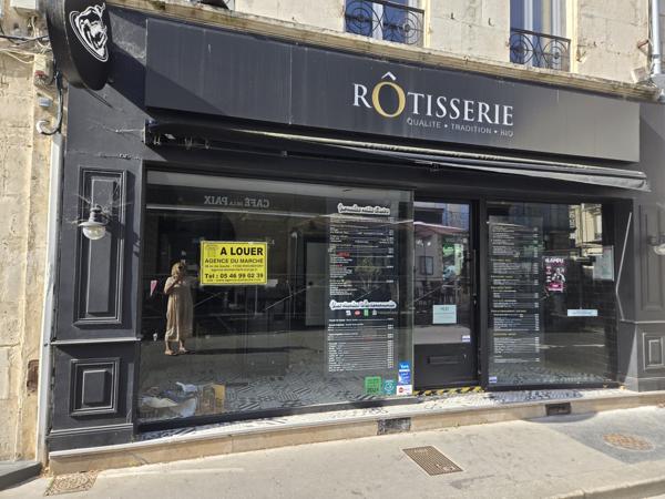 Local commercial
                                                                                                                                                                                                                                                                                                                        4 pièce(s)                                                                                                                                                                                                          115  m²