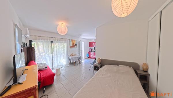 Bagnols-sur-Cèze — Villa provençale de 150 m² sur 5 094 m², piscine, 2 dépendances, DPE A, aucun vis-à-vis