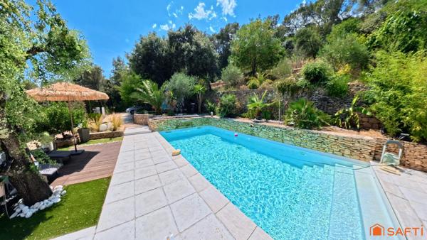 Bagnols-sur-Cèze — Villa provençale de 150 m² sur 5 094 m², piscine, 2 dépendances, DPE A, aucun vis-à-vis
