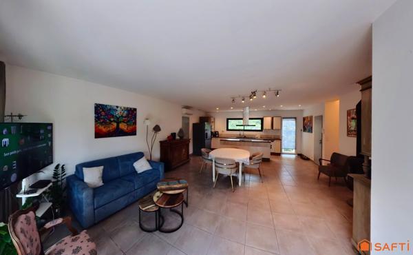 Bagnols-sur-Cèze — Villa provençale de 150 m² sur 5 094 m², piscine, 2 dépendances, DPE A, aucun vis-à-vis