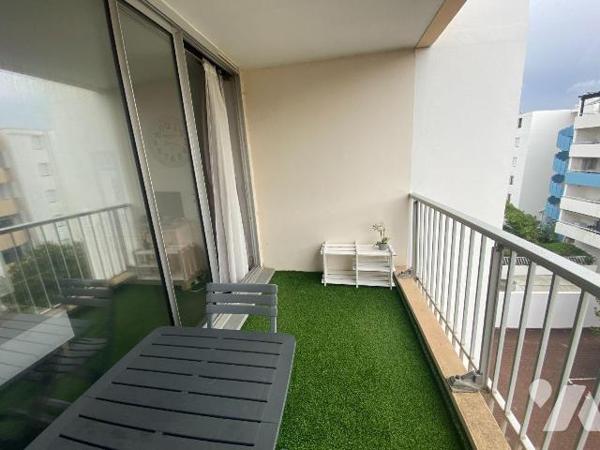 ARCACHON Quartier AIGUILLON
Très belle opportunité pour ce T1bis en duplex avec balcon au dern...
