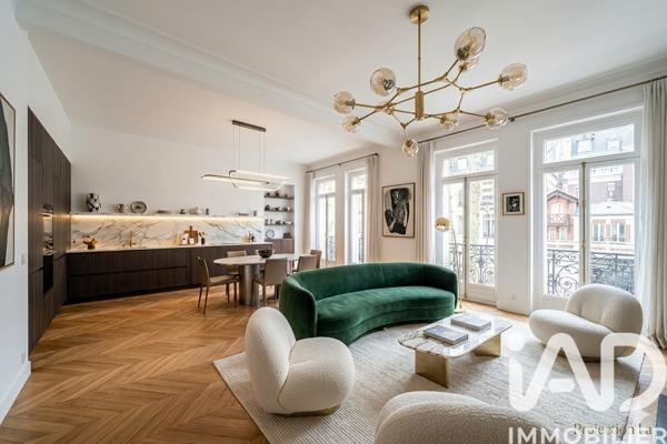 Appartement à vendre 4 pièces 126 m² Paris 7