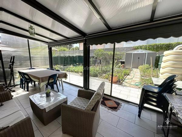 Vente                                                      Maison
                        
                     5 pièces                      102 m2                     à Roanne