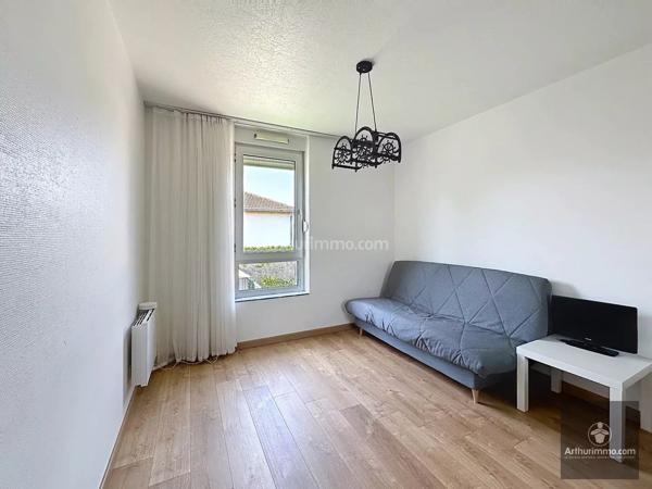 Vente                                                      Maison
                        
                     5 pièces                      102 m2                     à Roanne