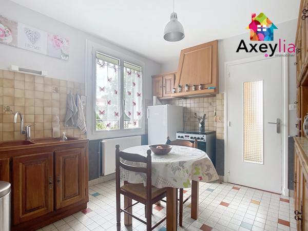 Saint-Vincent-de-Boisset (42120) A VENDRE - SAINT-VINCENT-DE-BOISSET - MAISON AVEC GRAND TERRAIN ARBORÉ