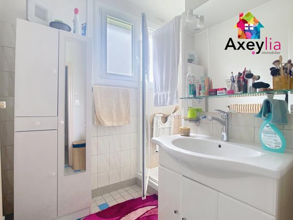 Saint-Vincent-de-Boisset (42120) A VENDRE - SAINT-VINCENT-DE-BOISSET - MAISON AVEC GRAND TERRAIN ARBORÉ