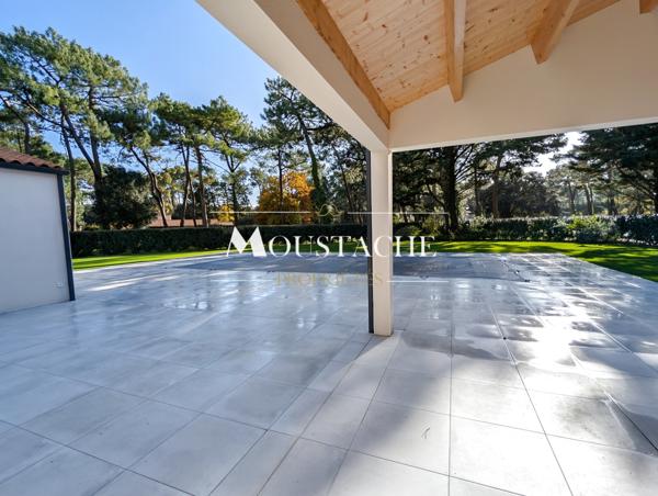 BELLE VILLA DE PLAIN-PIED AVEC PISCINE - PLAGE A PIED -