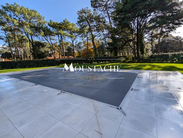 BELLE VILLA DE PLAIN-PIED AVEC PISCINE - PLAGE A PIED -