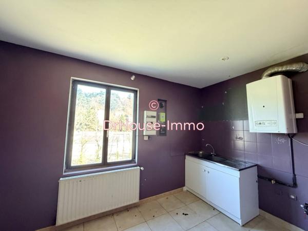 Immeuble à vendre 9 pièces de 261 m²