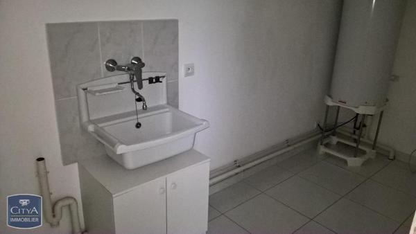 Appartement à louer 3 pièces 110.84m² Plaissan (34230)