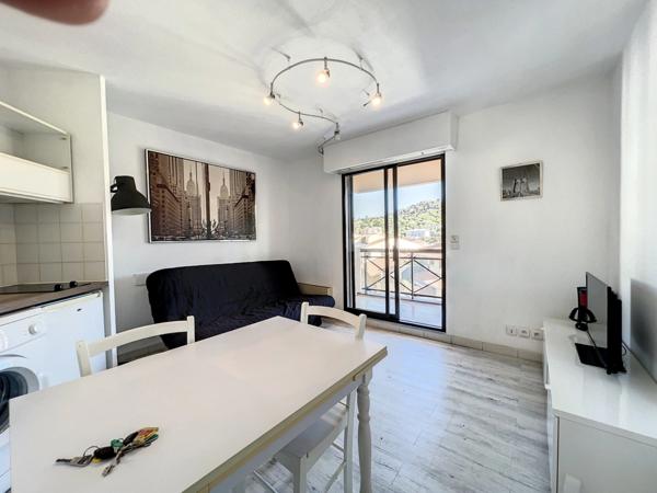 Appartement à vendre 2 pièces CANNES (06)