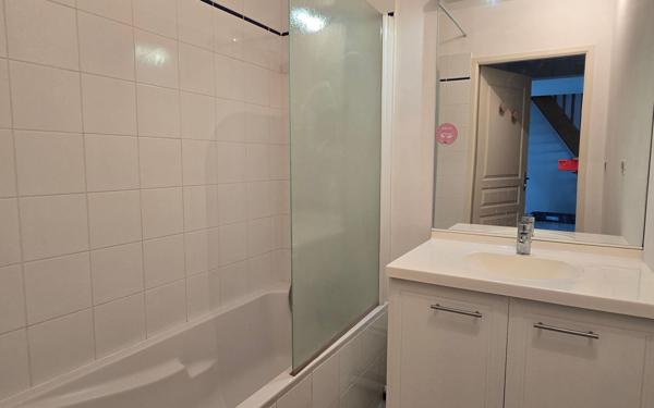 Appartement à vendre    3 pièces • 54,21 m2 Aytré