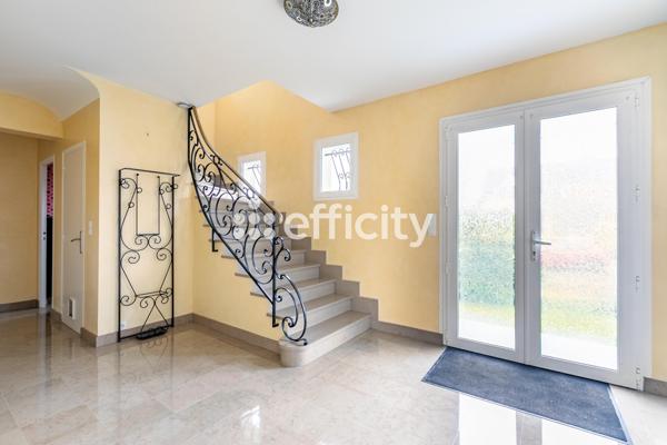 Maison 7 pièces - 194 m²