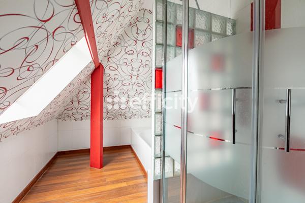 Maison 7 pièces - 194 m²