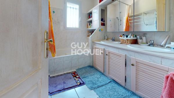 Maison  plain pied Le Thor 5 pièce(s) 119 m2