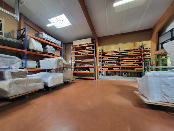 Local D’activité 600m² – Ecouflant