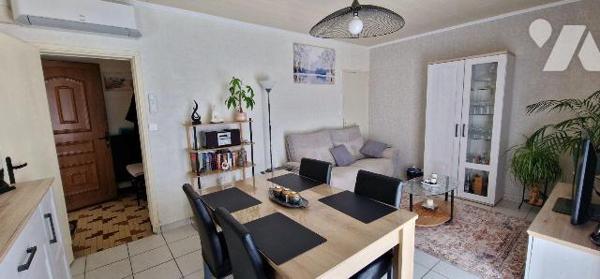Maison à vendre à SAINT JEAN DE THOUARS (79100) 

Pavillon sur sous-sol total d'une surface h...