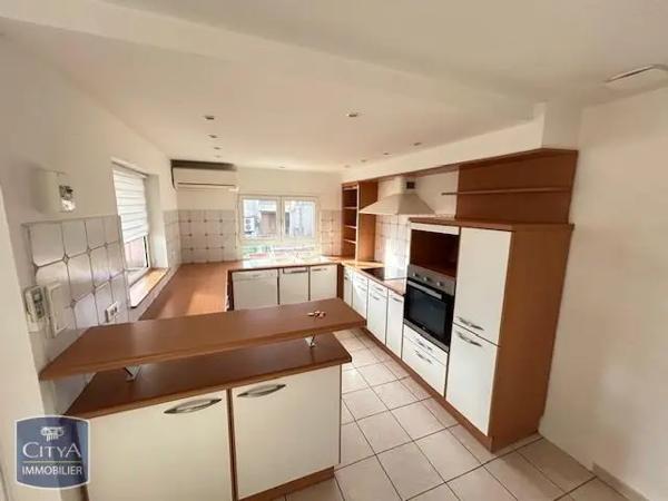 Maison à louer 4 pièces 143.97m²