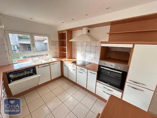 Maison à louer 4 pièces 143.97m²