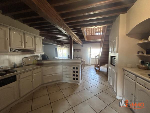 Duplex à vendre, 7 pièces - Mornant 69440