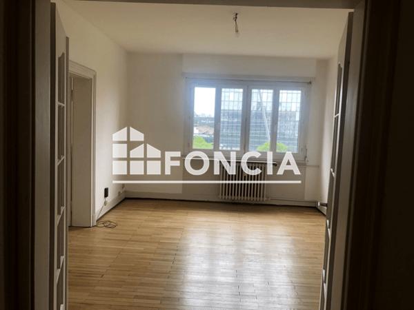 Location Appartement 4 pièces 124.95 m² - 6 QUAI DE PARIS Strasbourg 67000