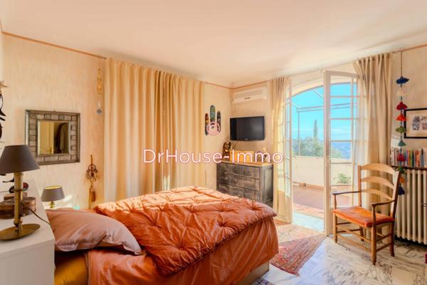 Maison à vendre 10 pièces de 300 m²