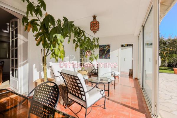 Maison à vendre 10 pièces de 300 m²