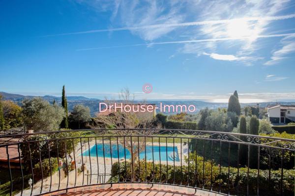 Maison à vendre 10 pièces de 300 m²