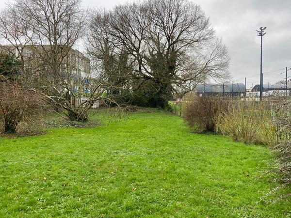 Maison 127m² - Style Années 60 avec Jardin - Proche Centre-Ville et Commodités