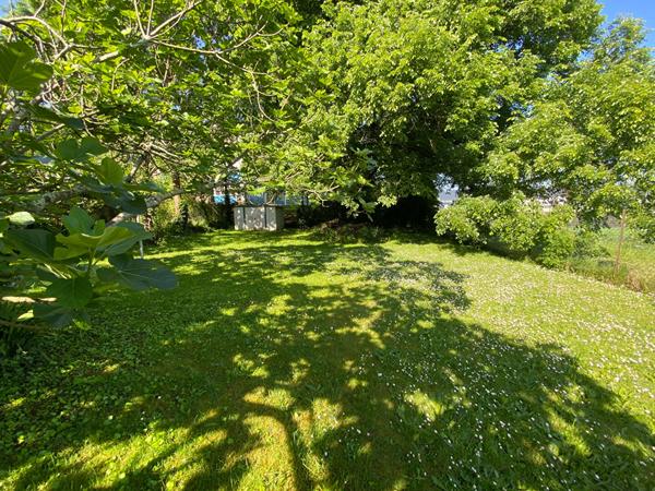 Maison 127m² - Style Années 60 avec Jardin - Proche Centre-Ville et Commodités