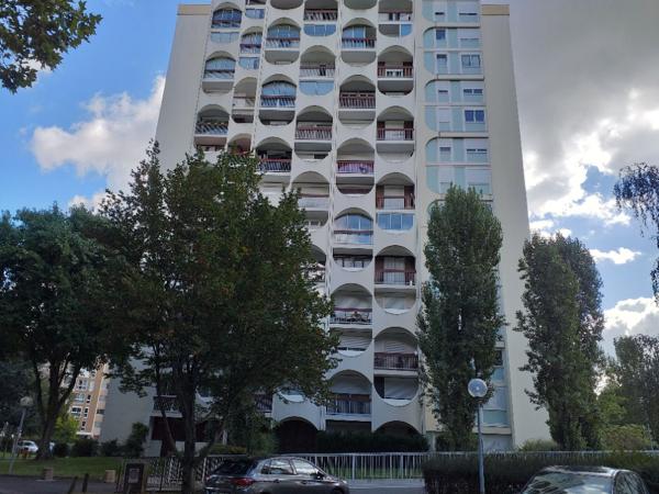 SQUARE DES CALEIDES T2 NON MEUBLE
