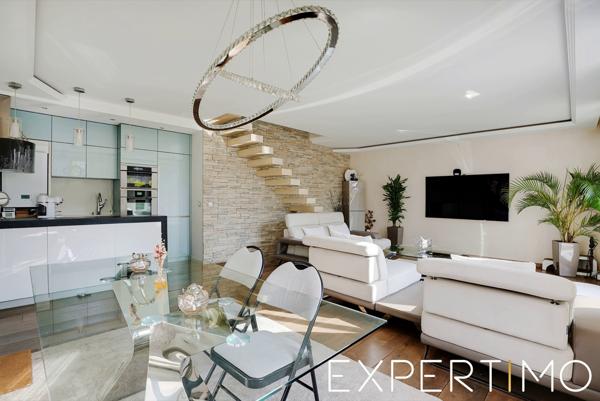 Joinville-le-Pont (94340) MAISON DE CARACTÈRE rénovée, avec un sous-sol et un jardin, sur l'Ile Fanac