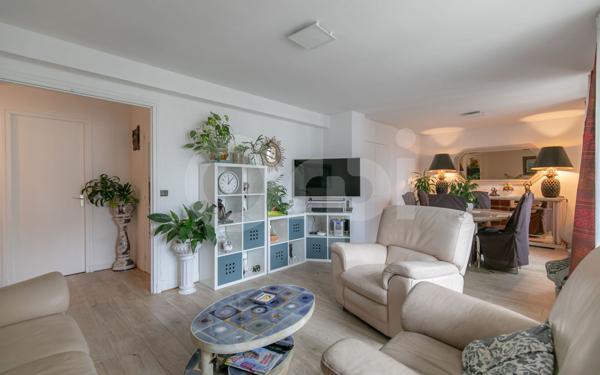 Appartement à vendre    4 pièces • 84,39 m2 Thiais