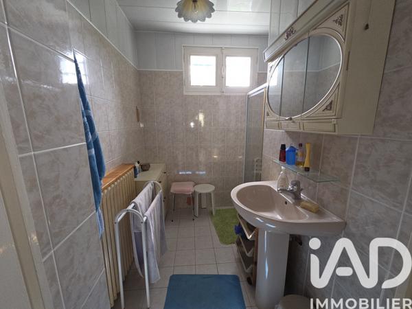 Maison à vendre 5 pièces 81 m² Villeneuve-sur-Yonne