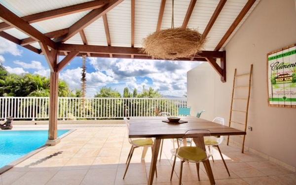 Maison à vendre    4 pièces • 109 m2 Fort-de-France