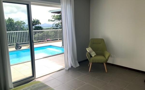 Maison à vendre    4 pièces • 109 m2 Fort-de-France