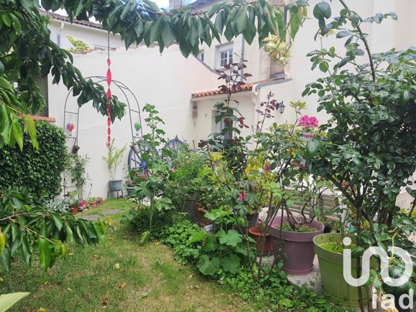 Maison à vendre 7 pièces 125 m² Saint-Jean-d'Angély