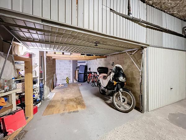Appartement
         2 pièces
        - 54 m² Exclusivité 263 000 € *