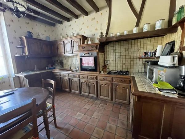 Achat - Maison Courgains 72260 7 pièces 146 m 2 2050 m 2
